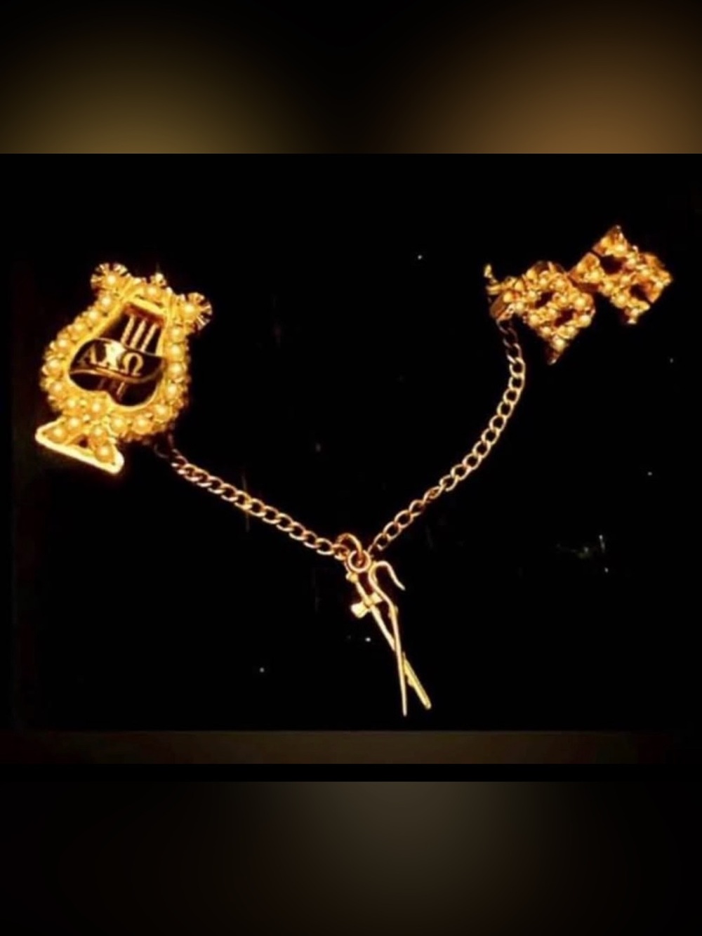 Vintage 10K Gold and Seed Pearls AXU ALPHA SORORITY Pin